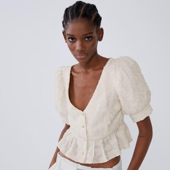 Zara Tops - Zara‎ Floral Texture Peplum Top Womens Size S Puff Sleeve Blouse Cream
